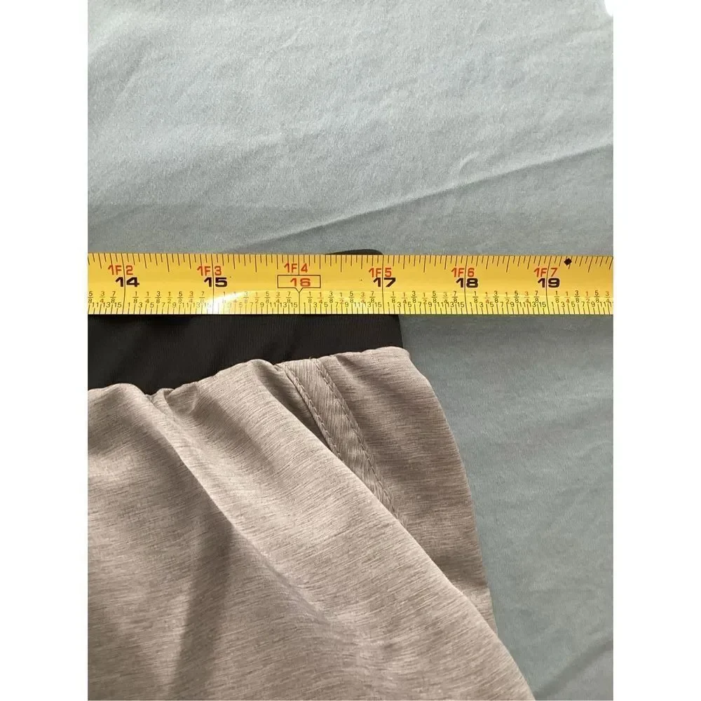Womens Under Armour Lined Running Shorts XL‎ Gray